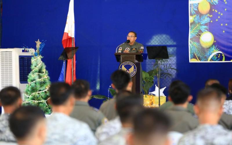The CG, PAF, LTGEN STEPHEN P PARREÑO PAF, paid a visit to Antonio Bautista Air Base in Puerto Princesa City, Palawan on November 7, 2023, as part of his Pre-Christmas visit to all PAF bases.